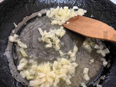 Kepintos grybai grietinėlės padaže Žingsnis 7