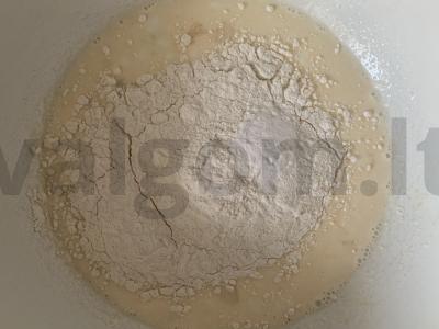 Pyragas su varškės sūriu ir kremu Žingsnis 2