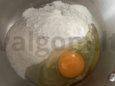 Pyragas su varškės sūriu ir kremu Žingsnis 5