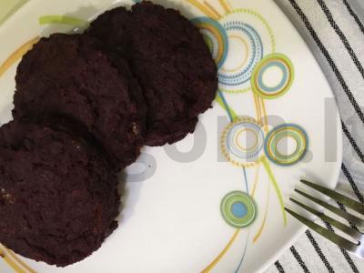 Burokėlių kotletai su bryndža pagrindine nuotrauka