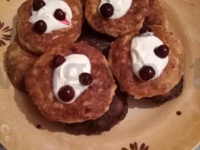 Sveikieji varškėčiai iš viso grūdo miltų pagrindine nuotrauka