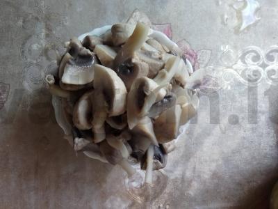 Bulvės pomidorų ir sojų padaže Žingsnis 4