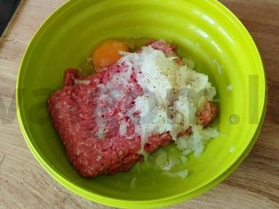 Jautienos kotletas su grybais po sūriu Žingsnis 1