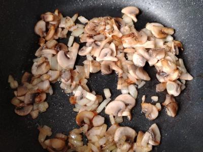 Jautienos kotletas su grybais po sūriu Žingsnis 2