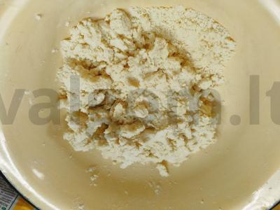 Kepinys su bekonu ir pomidoru Žingsnis 1