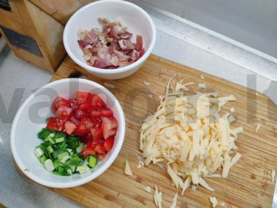 Kepinys su bekonu ir pomidoru Žingsnis 5