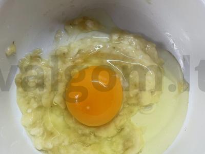 Blynai su avižomis ir bananais Žingsnis 2