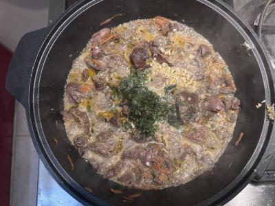 Vištienos kepenys ir širdelės grietinėje Žingsnis 5