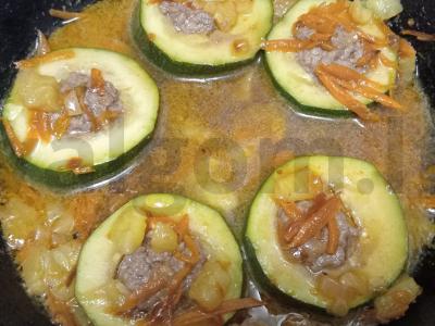 Cukinijos, įdarytos jautienos faršu Žingsnis 11