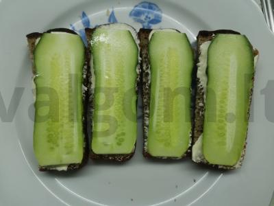 Sumuštiniai su silke ir agurku Žingsnis 2