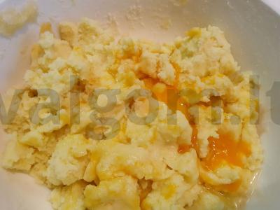 Sotūs bulvių vafliai su bekonu ir kiaušiniu Žingsnis 6