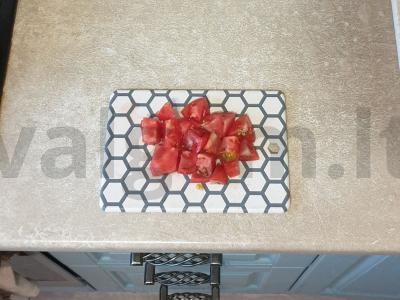 Salotas su mocarela ir keptais baklažanais Žingsnis 2