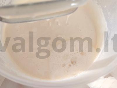 Obuolių šarlotė su cinamonu arbatai Žingsnis 6