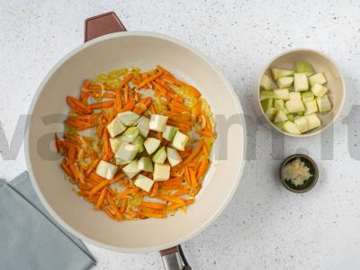 Ryžiai su cukinijomis ir karčiu Žingsnis 6