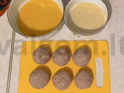 Sultingi mėsos kotletai su plona plutele Žingsnis 4