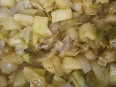 Troškinti cukinijos su kopūstais ir pomidorais Žingsnis 4