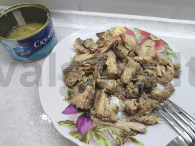 Žuvienė su konservuota skumbre Žingsnis 6