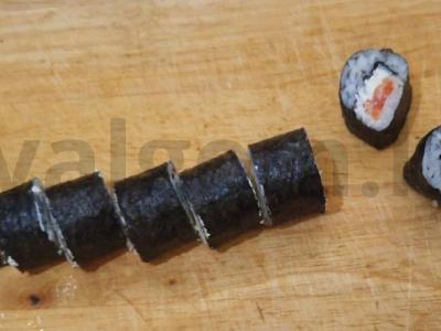 Namų ritinėliai su upėtakiu ir marinuotais imbierais Žingsnis 13