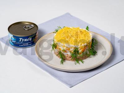 Salotas „Mimoza“ su tunu pagrindine nuotrauka