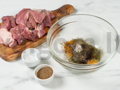 Kiauliena garstyčių marinate Žingsnis 1