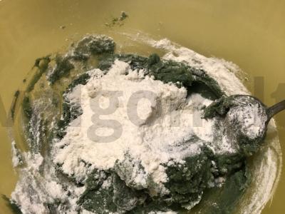 Žalios glazūros sausainiai Žingsnis 6