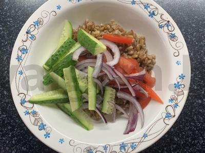 Salotos su spelta ir daržovėmis Žingsnis 4