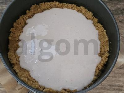 Nesaldintas sūrio pyragas su braškių džemu Žingsnis 8