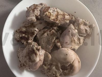 Mėsos malonumas ant grotelių pagrindine nuotrauka