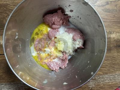 Švelnios triušienos kotletai vaikams Žingsnis 6