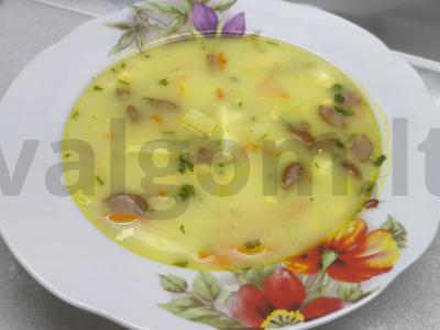 Sriuba su rūkytomis dešromis pagrindine nuotrauka