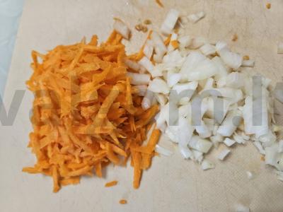 Makaronai su faršu pomidorų padaže Žingsnis 1