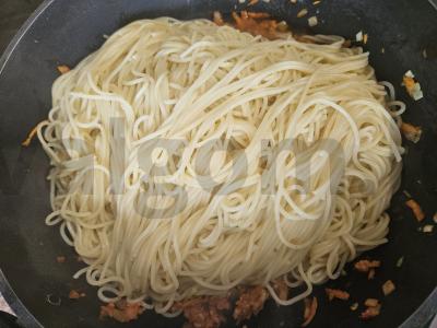 Makaronai su faršu pomidorų padaže Žingsnis 4