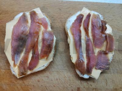 Sumuštiniai su lydytu sūriu ir rūkyta lašiša Žingsnis 3