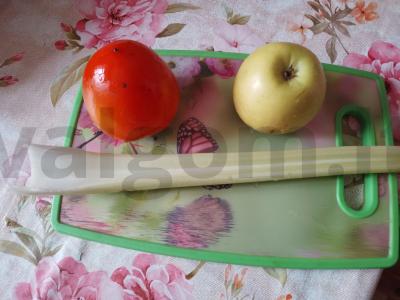 Smuzi su obuoliu, persimonu ir salieru Žingsnis 1