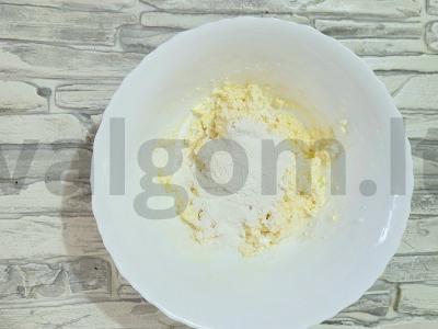 Nuostabūs varškėčiai su šokoladiniu įdaru Žingsnis 2