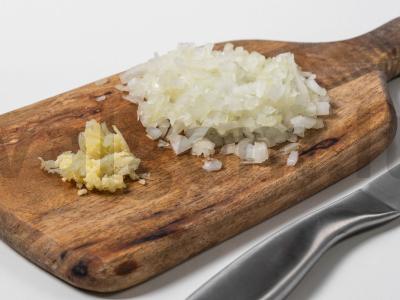 Aštrūs šonkauliai medaus padaže Žingsnis 2