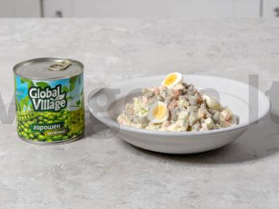 Olivjė su šviežiais agurkais pagrindine nuotrauka