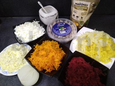 Salotas „Silkė po šubą“ kaimiškai Žingsnis 2