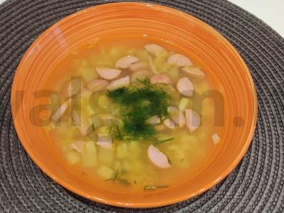 Žirnių sriuba su dešrelėmis lėtoje viryklėje Žingsnis 6