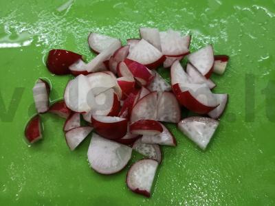 Pekino kopūstų salotos su česnaku ir alyvuogių aliejumi Žingsnis 2