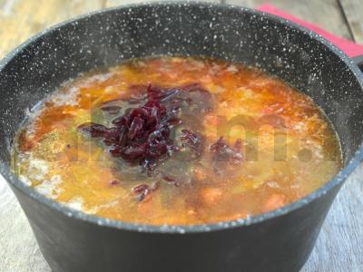 Šviežių kopūstų boršas su pomidorų pasta Žingsnis 6