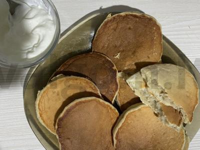 Švelnūs bananų blynai pagrindine nuotrauka