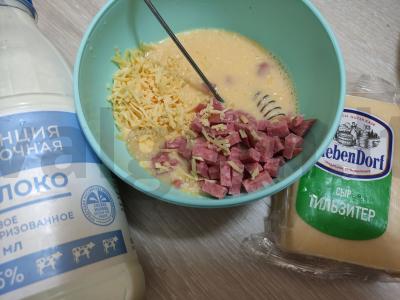 Omletas maišelyje su sūriu ir servelatu Žingsnis 2