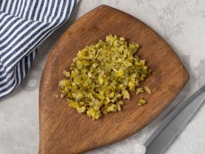 Burgerių padažas su marinuotais agurkais ir svogūnais Žingsnis 4