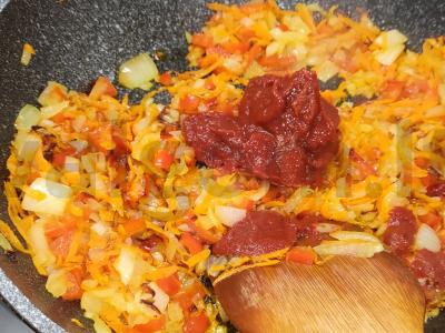 Pomidorų sriuba su rūkytomis dešrelėmis Žingsnis 4