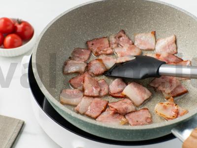 Makaronai su pomidorais ir bekonu Žingsnis 5