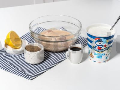 Vištiena traškioje trupinėje su grietine Žingsnis 1