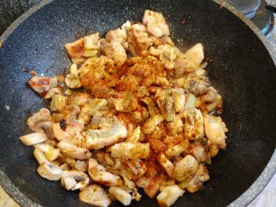 Vištienos stroganovas su grietine iš išlydytų grietinėlės Žingsnis 8