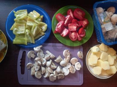 Žuvis, kepta su daržovėmis ir grybais Žingsnis 1