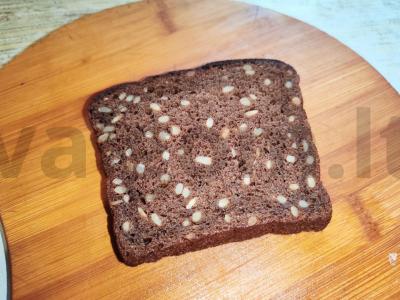 Sumuštinis su minkštu varškės sūriu, kumpiu ir paprika Žingsnis 1